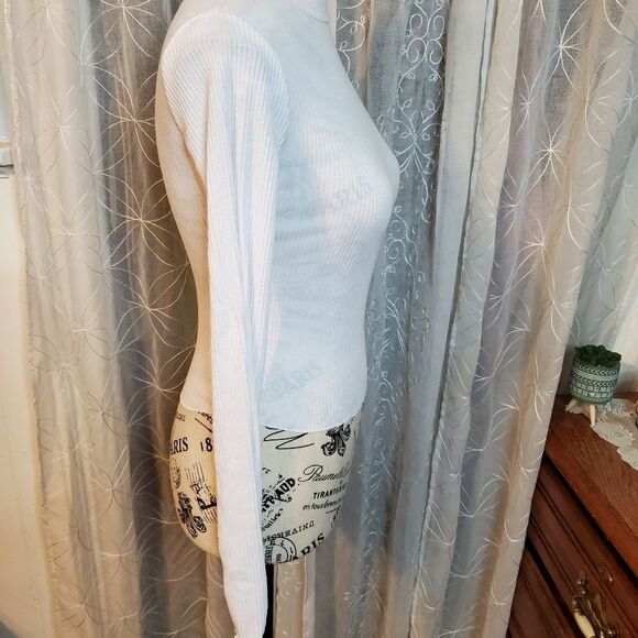 Orange Kiss ribbed white crop turtleneck size medium juniors - Picture 3 of 7